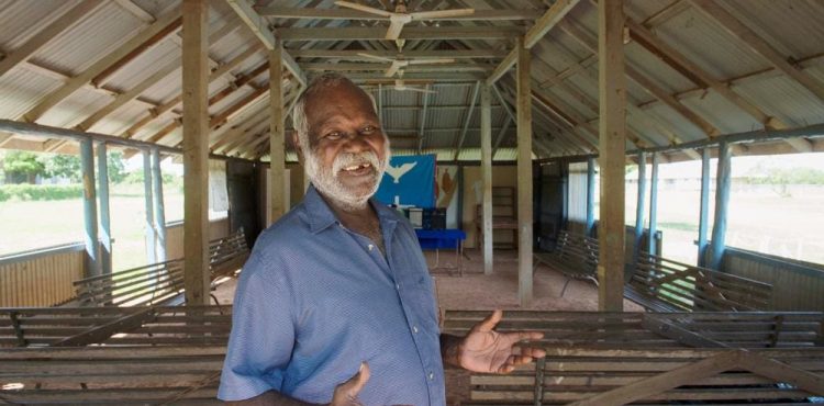 Odmietajú jeden spoločný. Prečo sa v austrálskej osade Warruwi rozpráva deviatimi jazykmi?